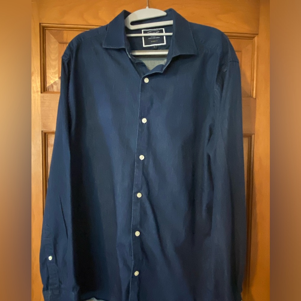 Charles Tyrwhitt men's button down dress shirt